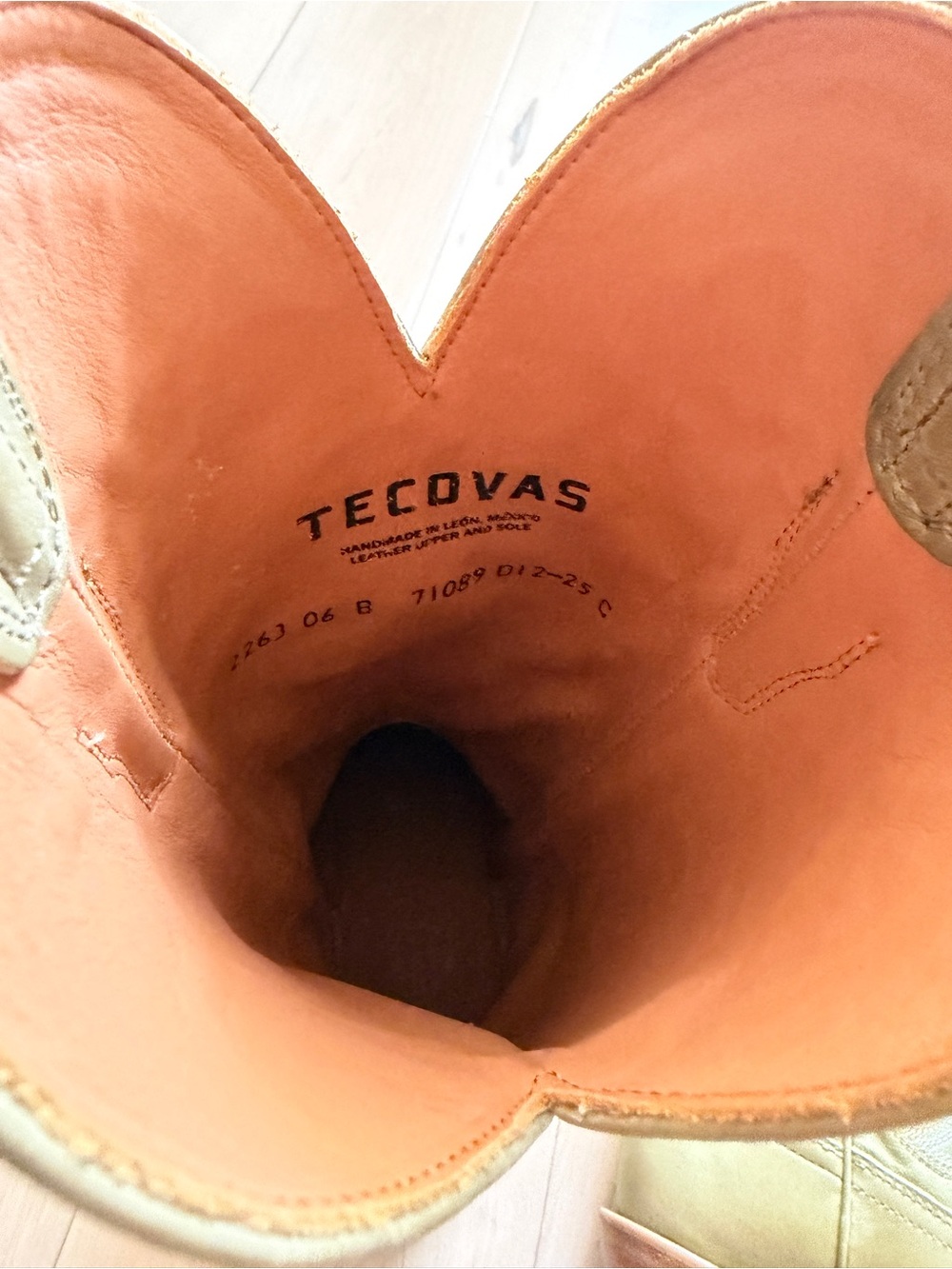 Tecovas The Annie COLOR:LIGHT SAGE MATERIAL:COWHIDE Women's Cowboy Boots. - Picture 6 of 7